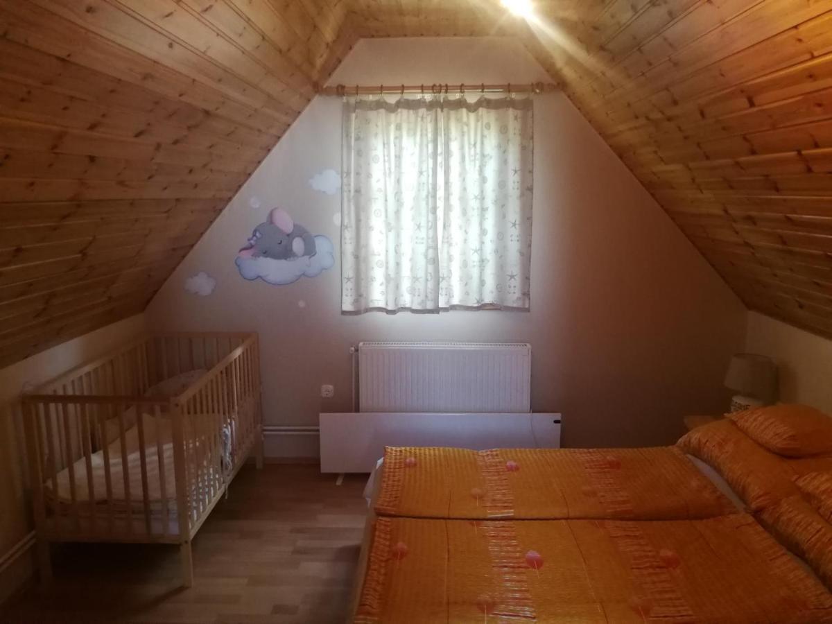 Bottyahat Guesthouse Rezi Dış mekan fotoğraf